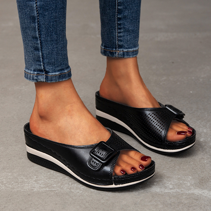 Buty na platformie z odkrytymi palcami