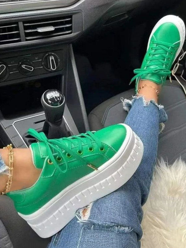 Dopasowane i wygodne, wspierające sneakersy