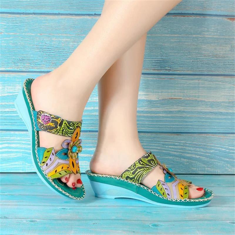 Kolorowe buty retro na lato