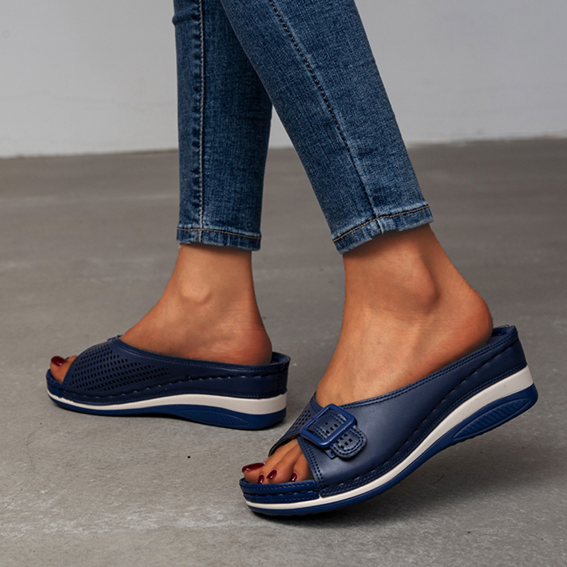 Buty na platformie z odkrytymi palcami