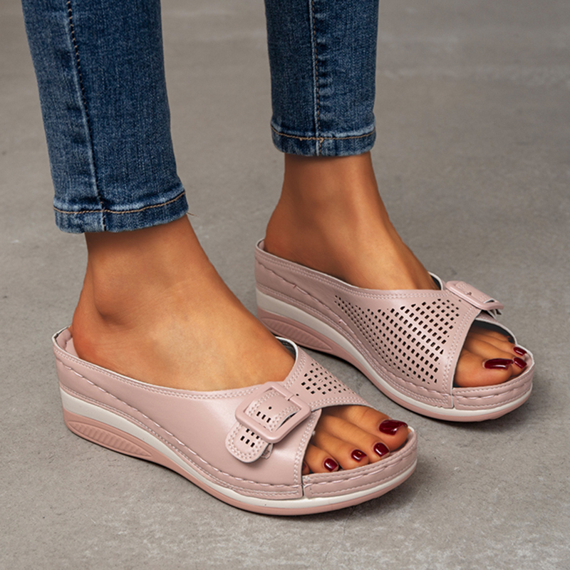 Buty na platformie z odkrytymi palcami