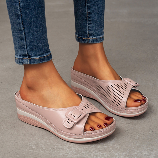 Buty na platformie z odkrytymi palcami