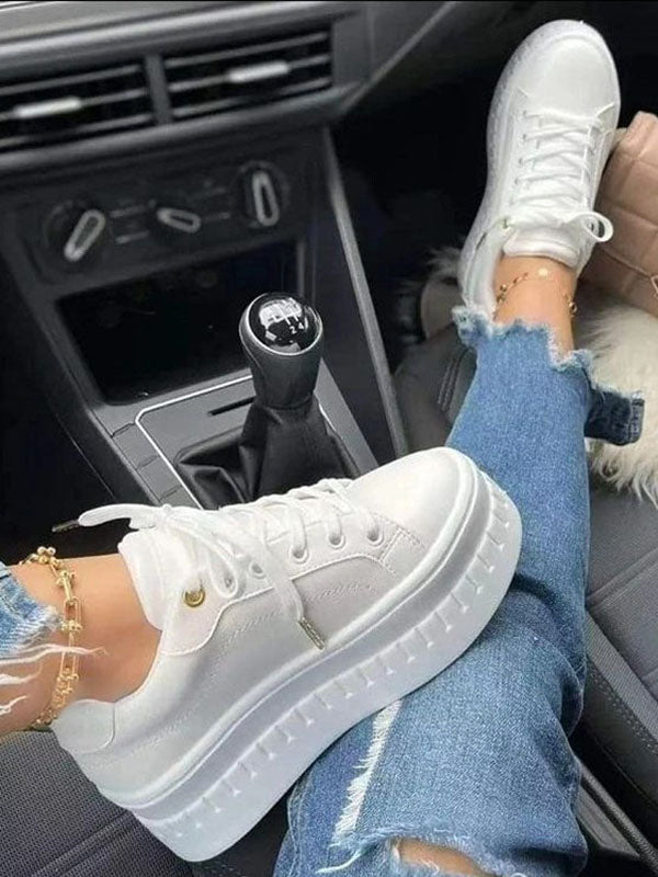 Dopasowane i wygodne, wspierające sneakersy