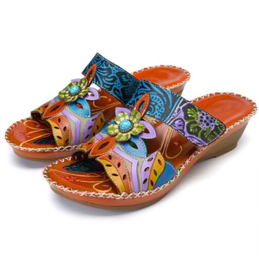 Kolorowe buty retro na lato