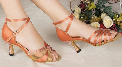 Profesjonalne buty do tańca latynoamerykańskiego