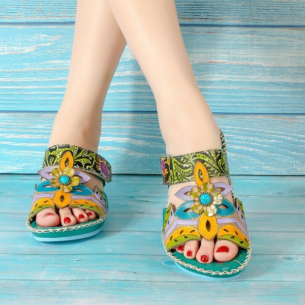 Kolorowe buty retro na lato