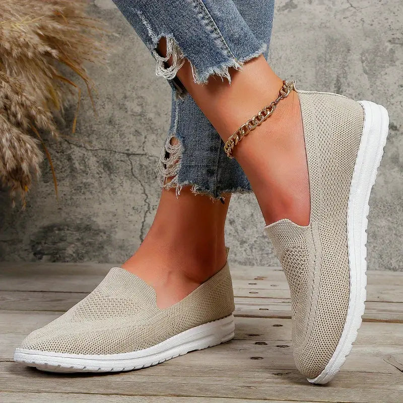 Nowoczesne i przewiewne buty sportowe typu slip-on