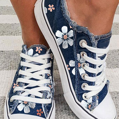 Modne koronkowe buty damskie na co dzień