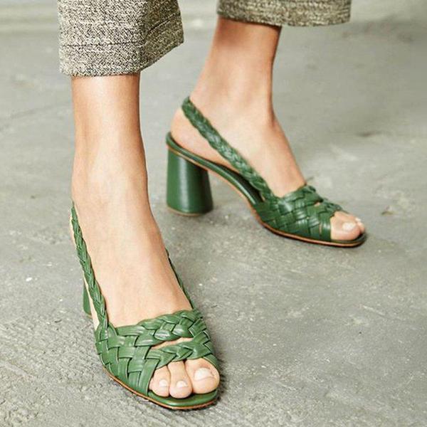 Eleganckie sandały na wysokim obcasie w stylu vintage