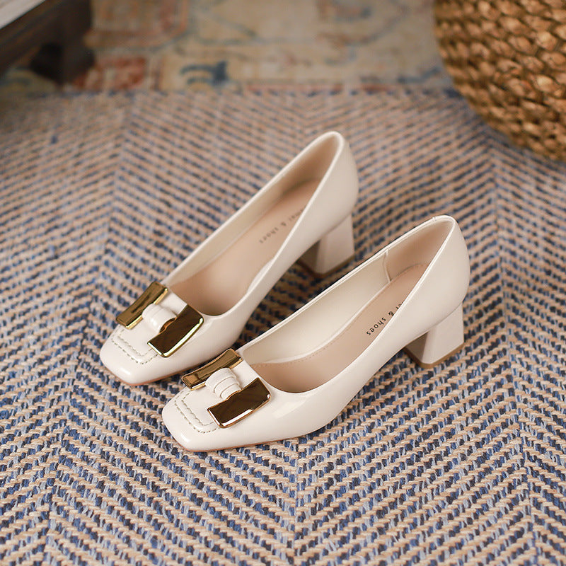 Buty damskie z kwadratowymi palcami