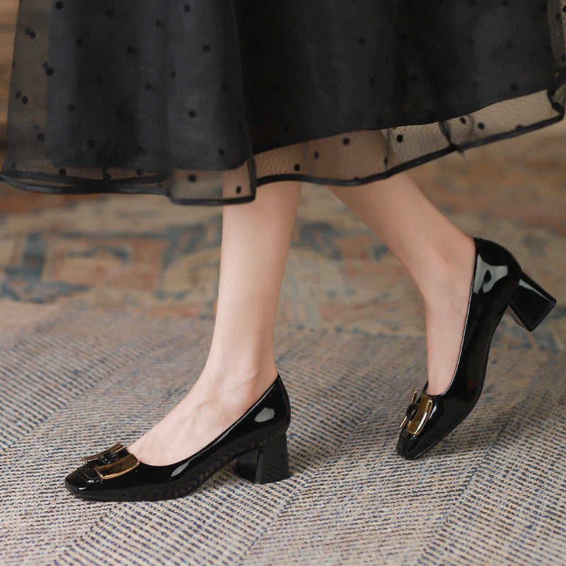 Buty damskie z kwadratowymi palcami