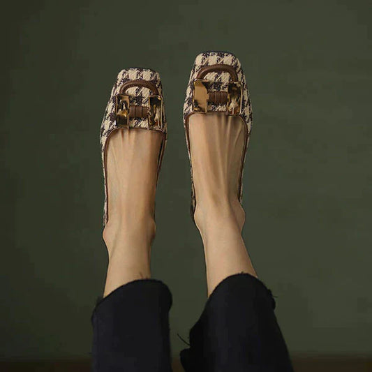 Smukłe i wspierające ortopedyczne buty na lato