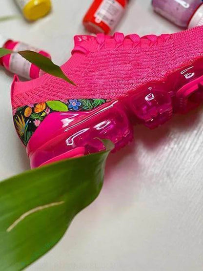Proste i przewiewne trampki