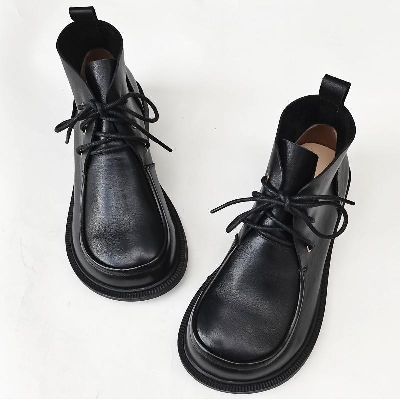 Wspierające i modne letnie buty ortopedyczne