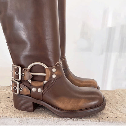 Wspierające ortopedyczne buty letnie