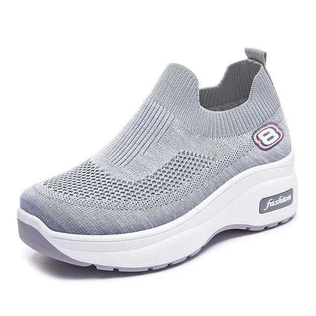Buty damskie hurtownia buty wewnętrzne podwyższane