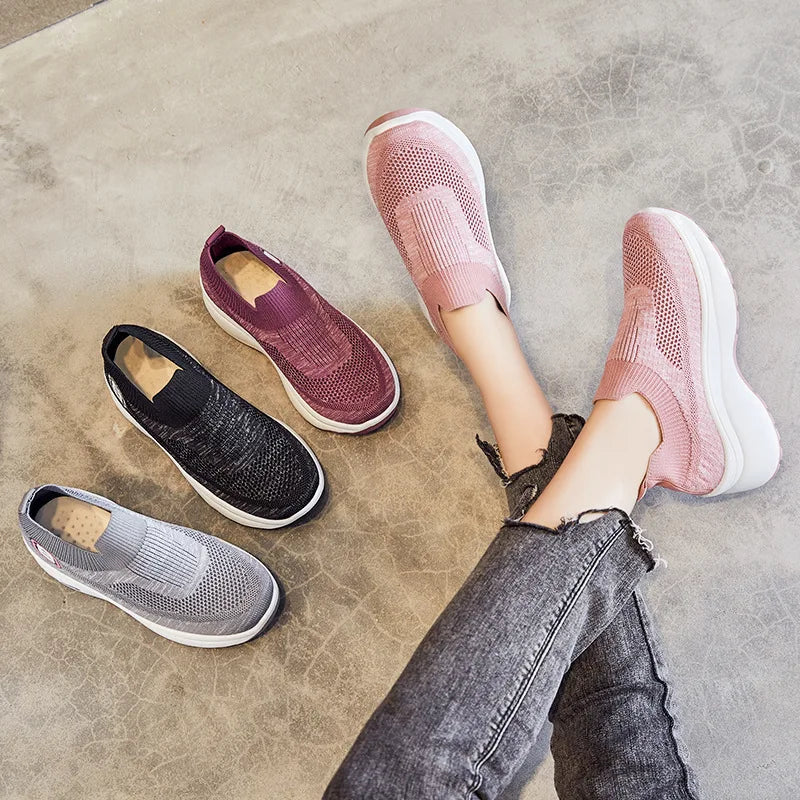 Buty damskie hurtownia buty wewnętrzne podwyższane